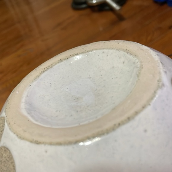 Sturdy adorable ceramic sand flower cream beige neutral off white round vase - Picture 10 of 11